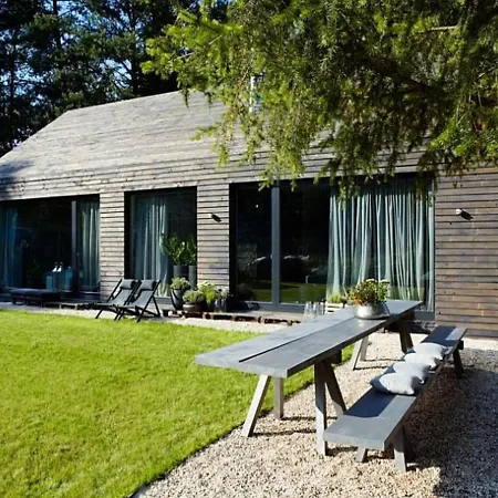 بيت للعطل Eco-friendly Holiday In With Jacuzzi, Sauna آيويل
