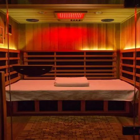 Eco-friendly Holiday In With Jacuzzi, Sauna بيت للعطل